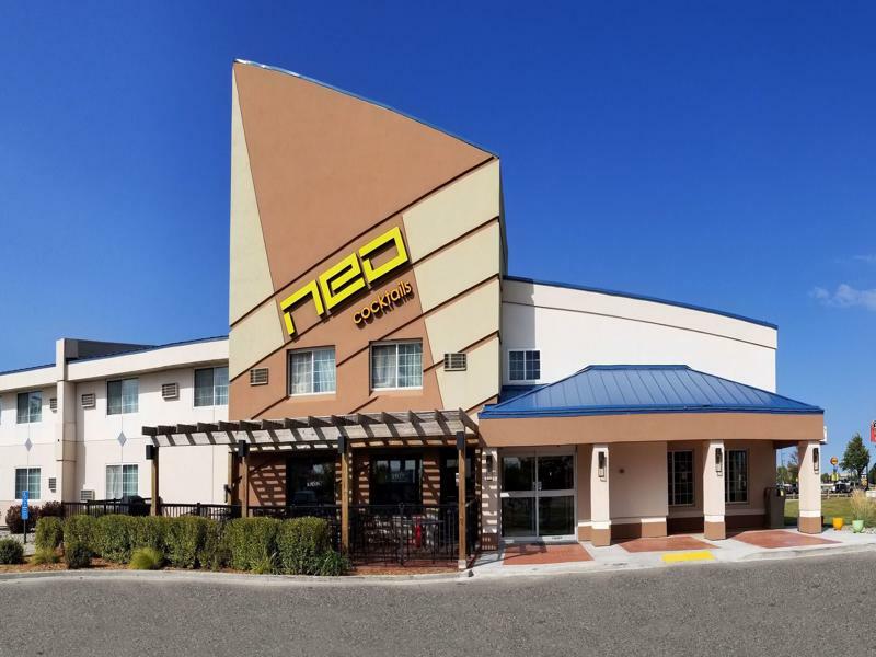 Red River Inn & Suites Fargo Exterior photo